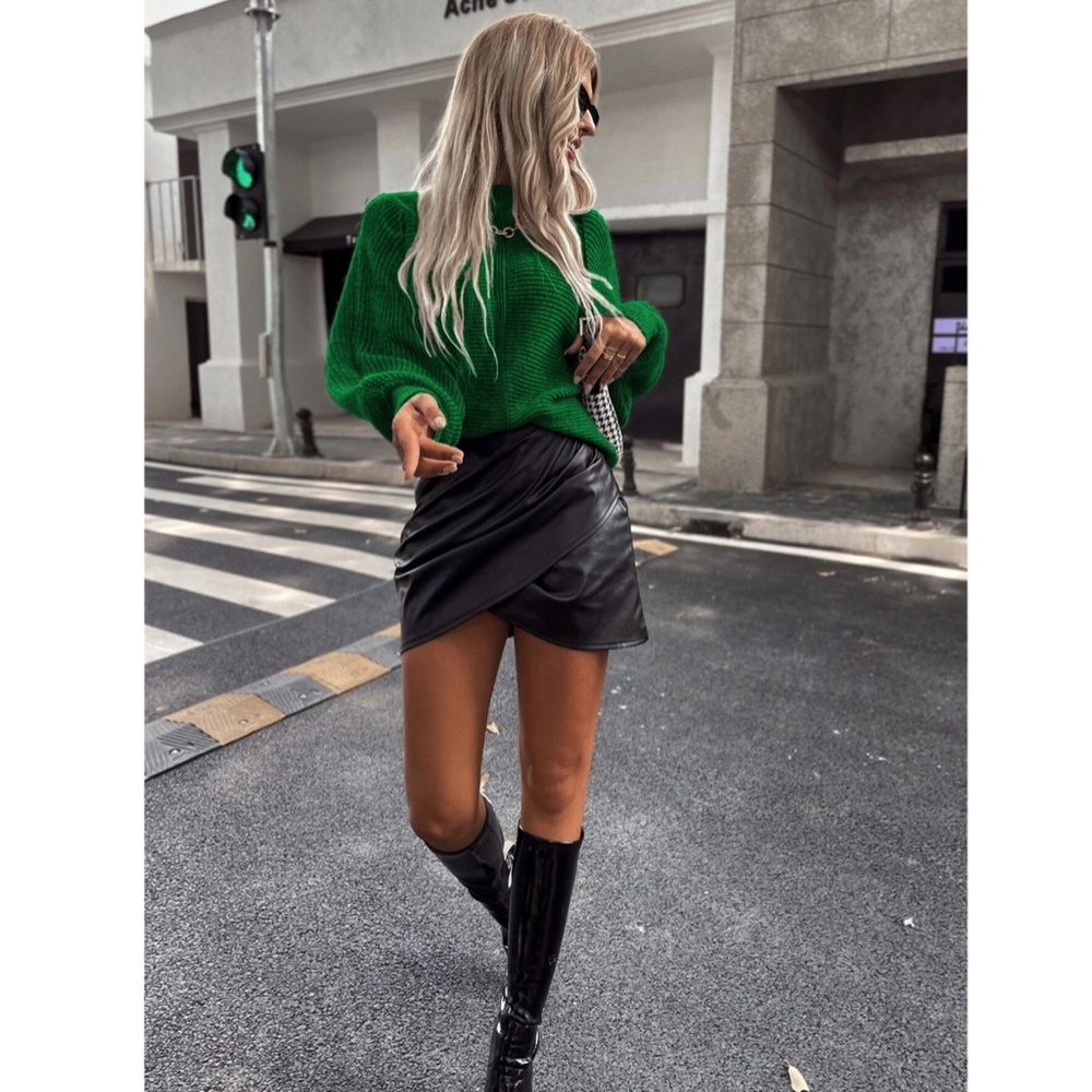 Cable Knit Green Oversized Sweater Round Neck Long Lantern Sleeves - Picture 4 of 8